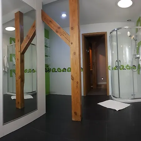 Quarto em Acomodações Particulares Pentagos
