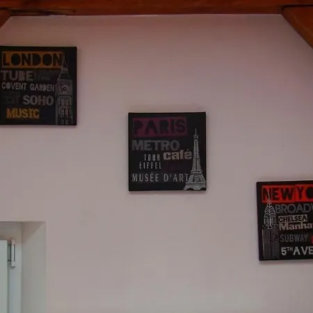 Pentagos Kwatera prywatna Poznań