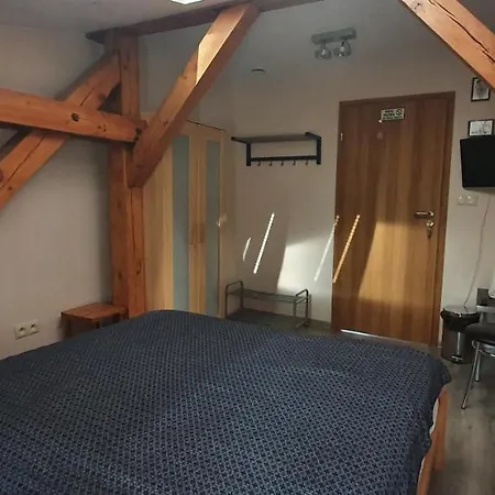 Pentagos Kwatera prywatna *