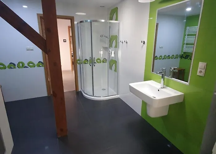 Pentagos Проживание в семье *