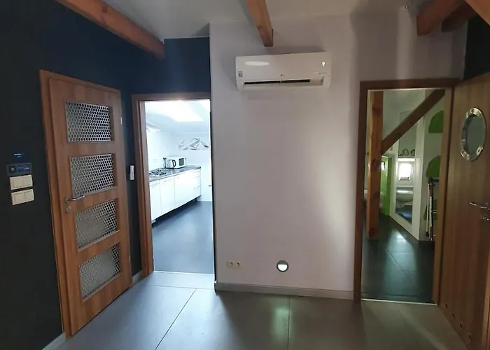 Проживание в семье Pentagos Познань